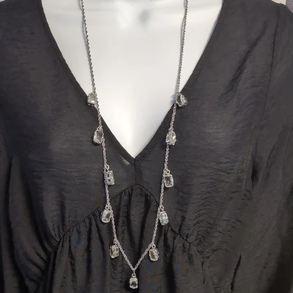 Ann Taylor Crystal Drop Necklace - Picture 4 of 9